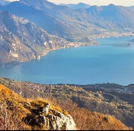 Mansarda Panoramica Lake&mountain Appartamento *